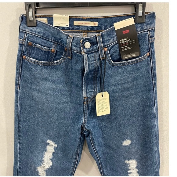 NWT Levi’s Wedgie Straight High Rise Distressed Jeans Sz 27 - Picture 4 of 7